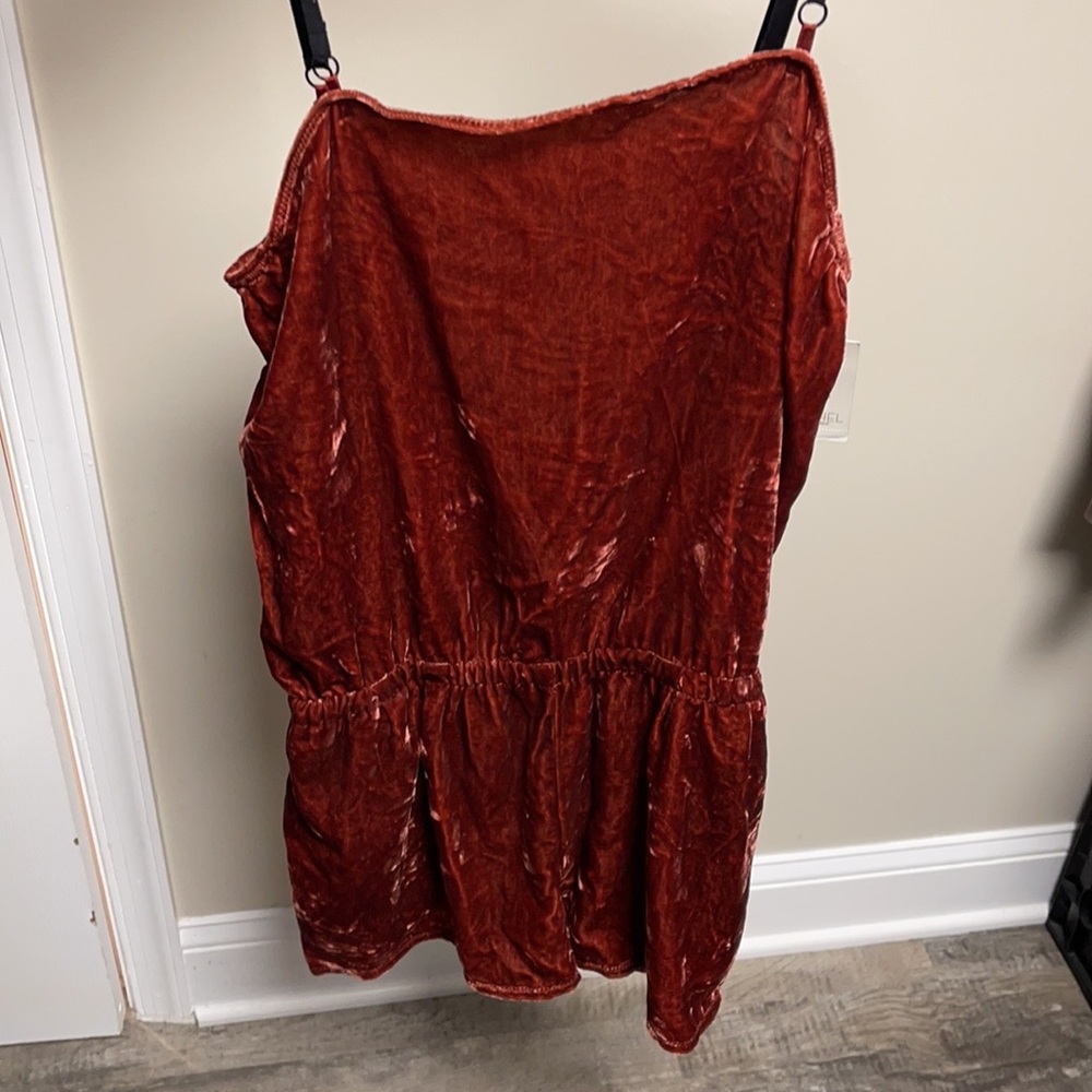 BRAND NEW CEDAR VELVET RACHEL ROY ROMPER